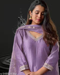 Women Aakarsha Pretty Kurta Set with Dupatta & Bottomwear – Daily Wear